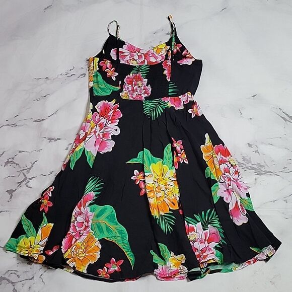 Old Navy Black Floral Dress - Picture 4 of 4